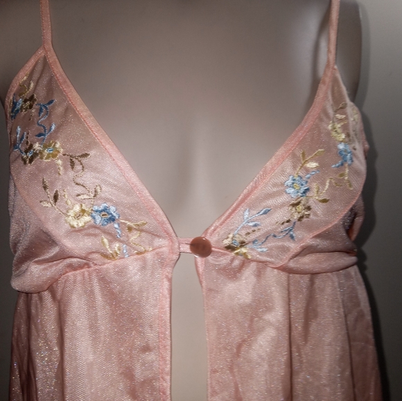 Vintage pink satin lingerie slip with blue embroidered flowers size medium - Picture 3 of 5